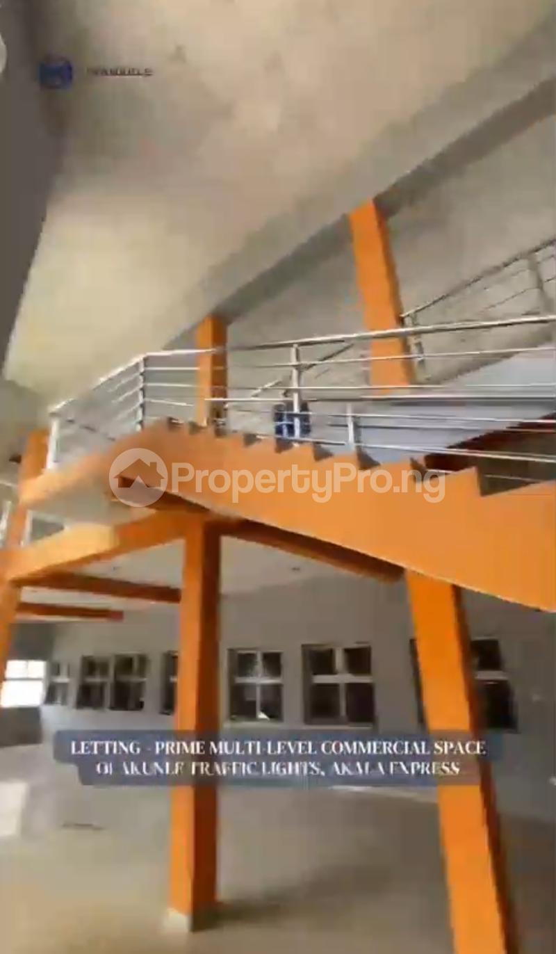 Commercial Property for rent Olakunle Traffic Lights , Akala Express Ibadan Oyo
