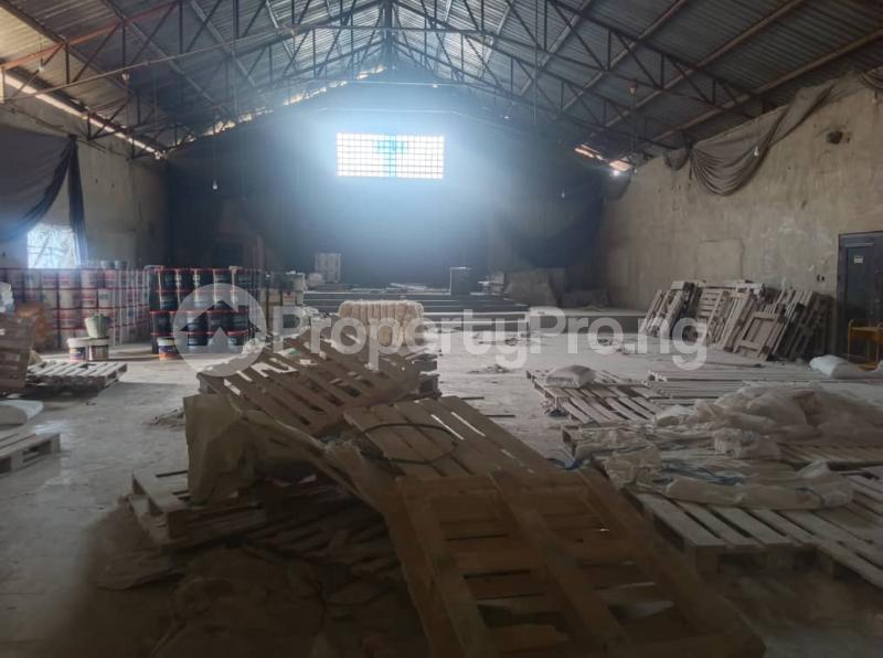 Commercial Property for rent Aleshiloye Ibadan Oyo