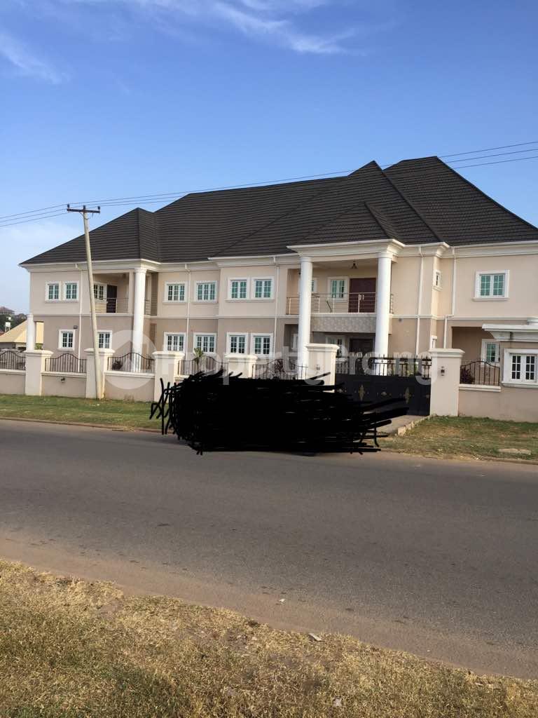 5 bedroom House for sale Guzape Abuja