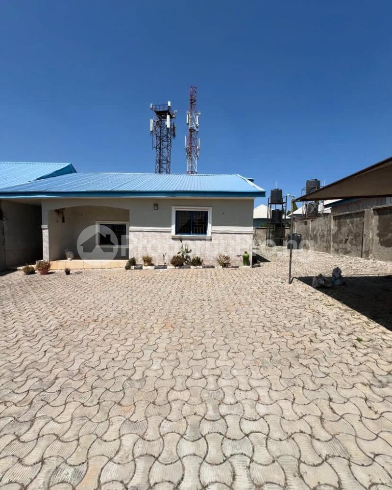 3 bedroom House for sale Gwarinpa Abuja
