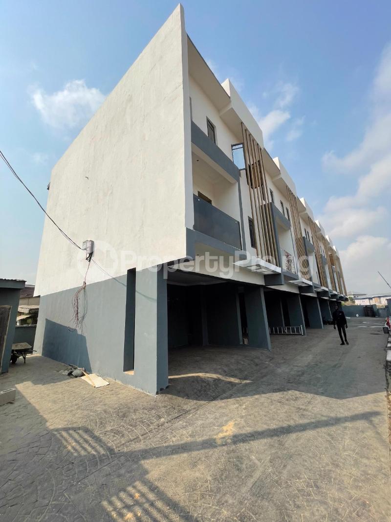 3 bedroom House for sale Ogudu Lagos