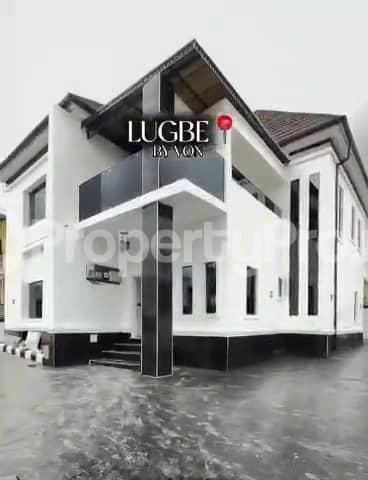 4 bedroom House for sale Lugbe Abuja