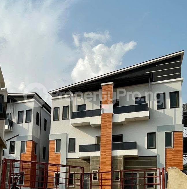 4 bedroom House for sale Jahi Abuja