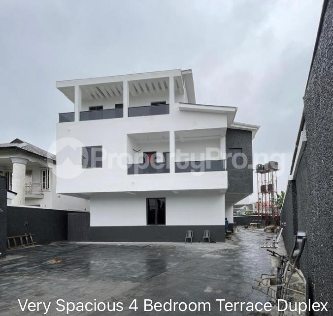 4 bedroom House for sale Adeniran Ogunsanya Surulere Lagos