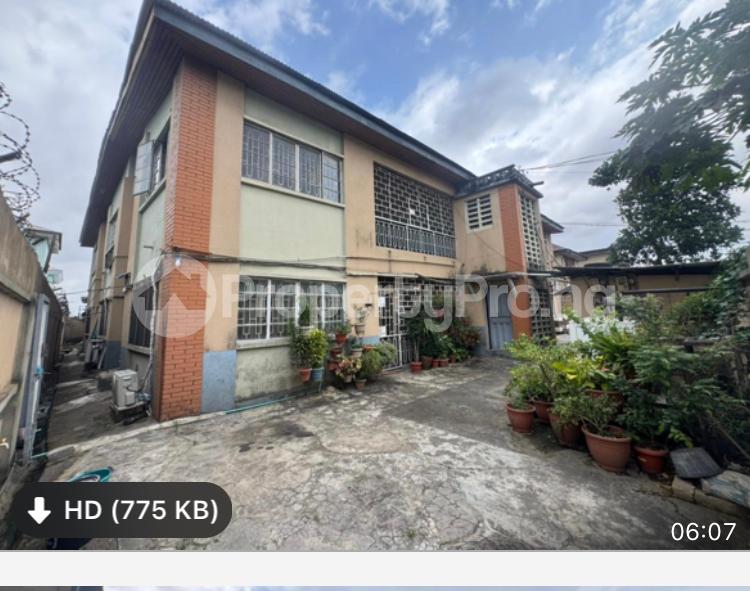 House for sale Ilupeju Shomolu Lagos
