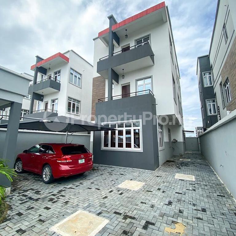 4 bedroom House for sale Lekki Lagos