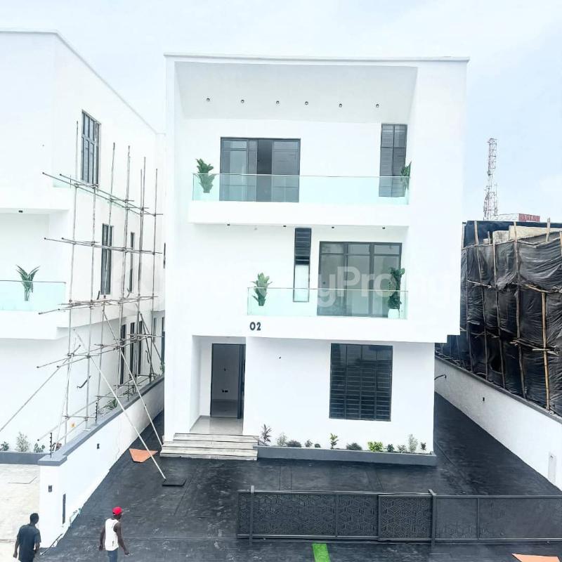 6 bedroom House for sale chevron Lekki Lagos