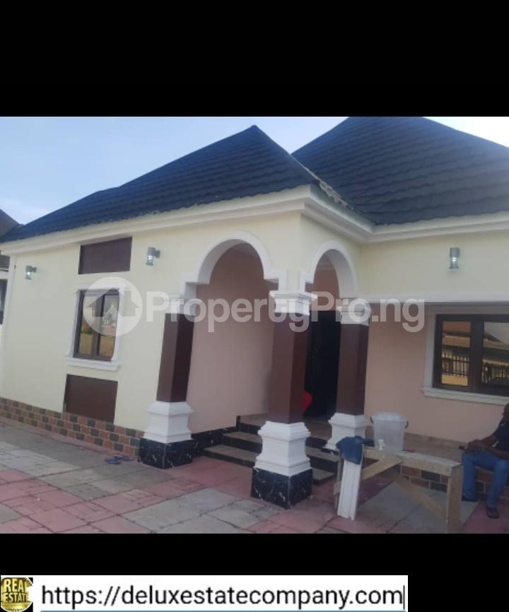 6 bedroom House for sale Bendel Estate Airport Road Warri Delta