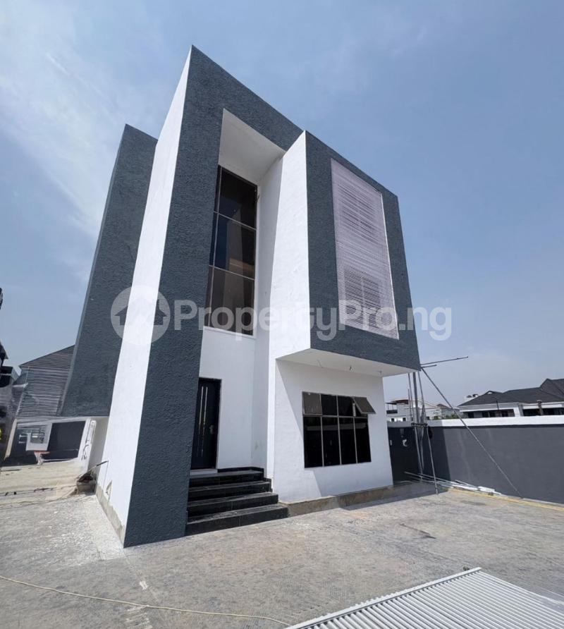 4 bedroom House for sale Akobo Ibadan Oyo