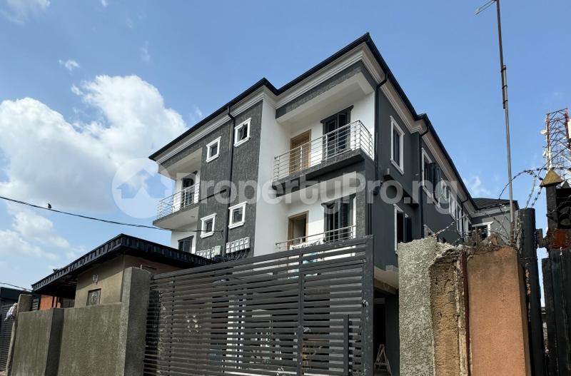 2 bedroom House for sale Off College Road Ogba Lagos - 0