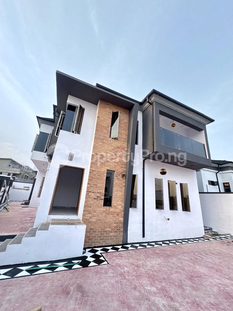 4 bedroom House for sale Carlton Gate Estate, Kolapo Ishola Gra, Akobo Ibadan Oyo