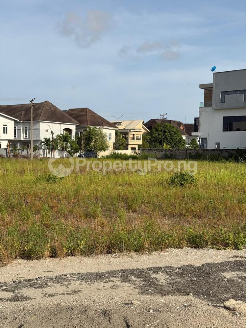 Land for sale Osapa london Lekki Lagos
