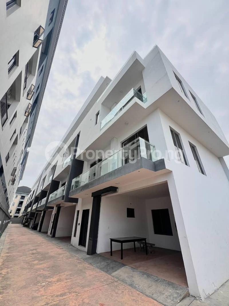 4 bedroom House for sale ONIRU Victoria Island Lagos