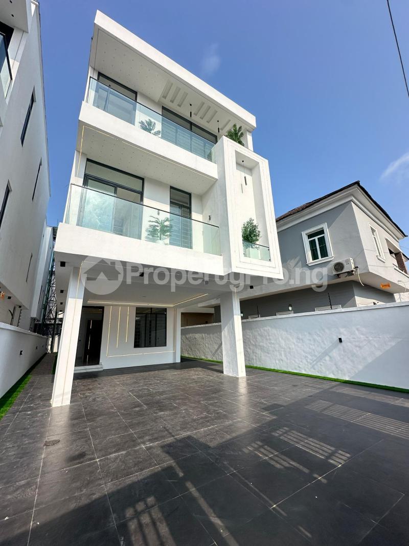 6 bedroom House for sale chevron Lekki Lagos