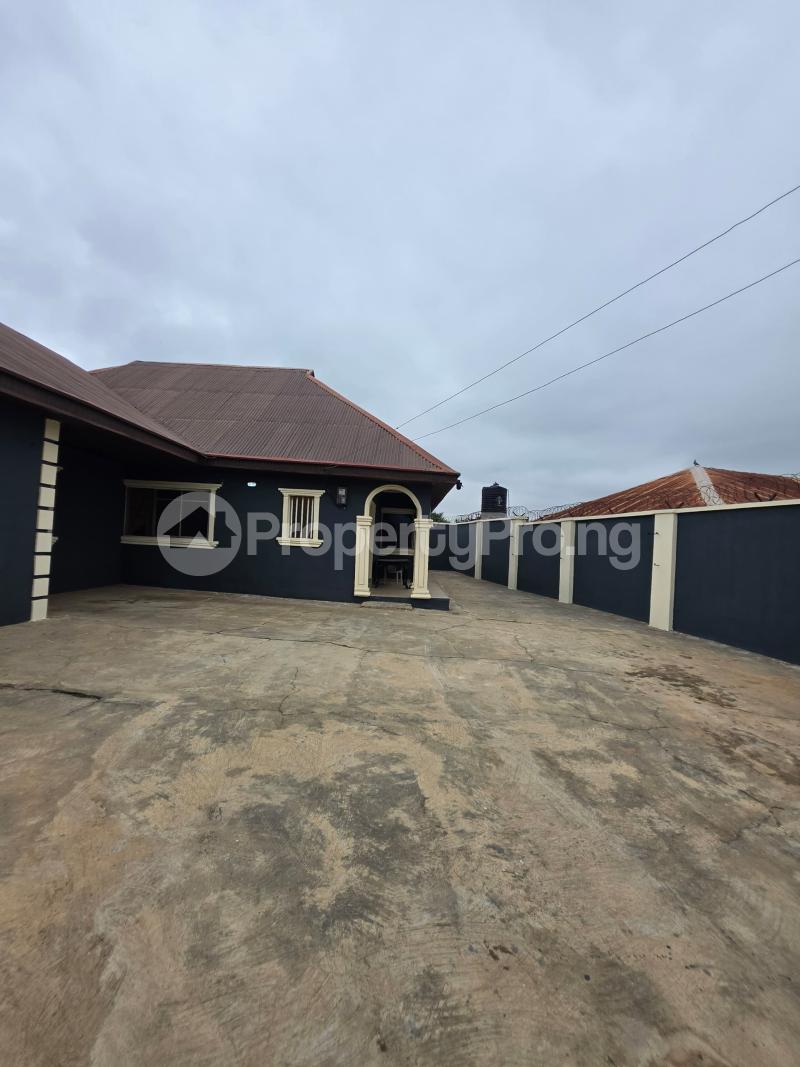 3 bedroom House for sale Alakia Ibadan Oyo