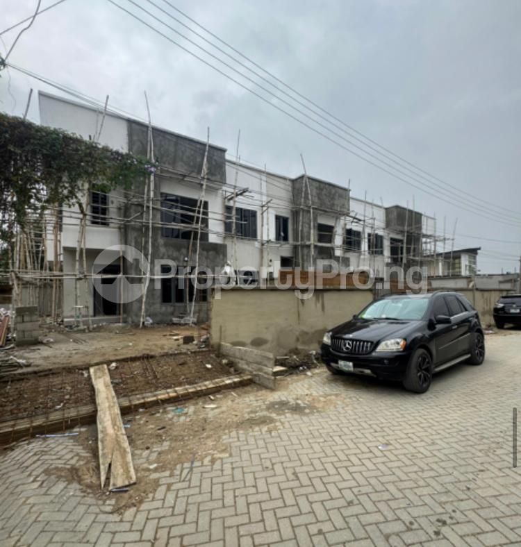 4 bedroom House for sale Millenuim/UPS Gbagada Lagos