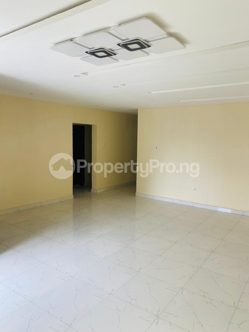 3 bedroom Flat / Apartment for sale Alagomeji Yaba Lagos