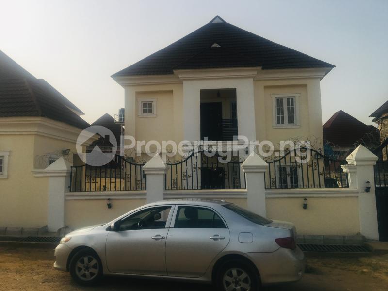 4 bedroom House for sale Estate Off Airport Road, Lugbe Abuja - 0