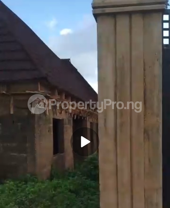 Flat / Apartment for sale Abeokuta Express Road Ibadan north west Ibadan Oyo