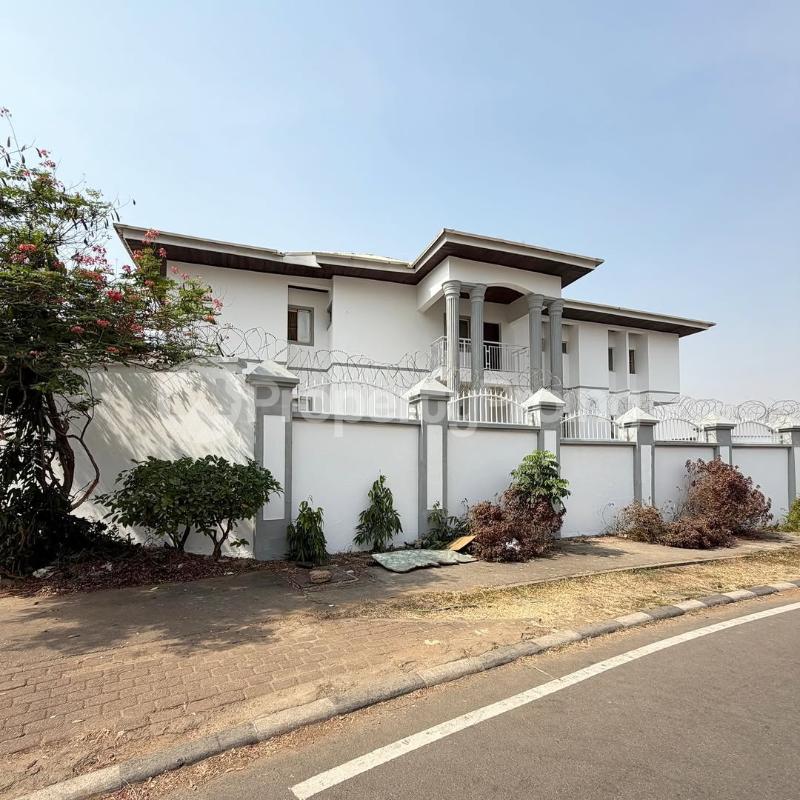 6 bedroom Flat / Apartment for sale Maitama Maitama Abuja