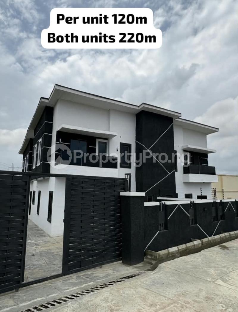 5 bedroom House for sale At Obiwale Street Eleyele Ibadan Oyo