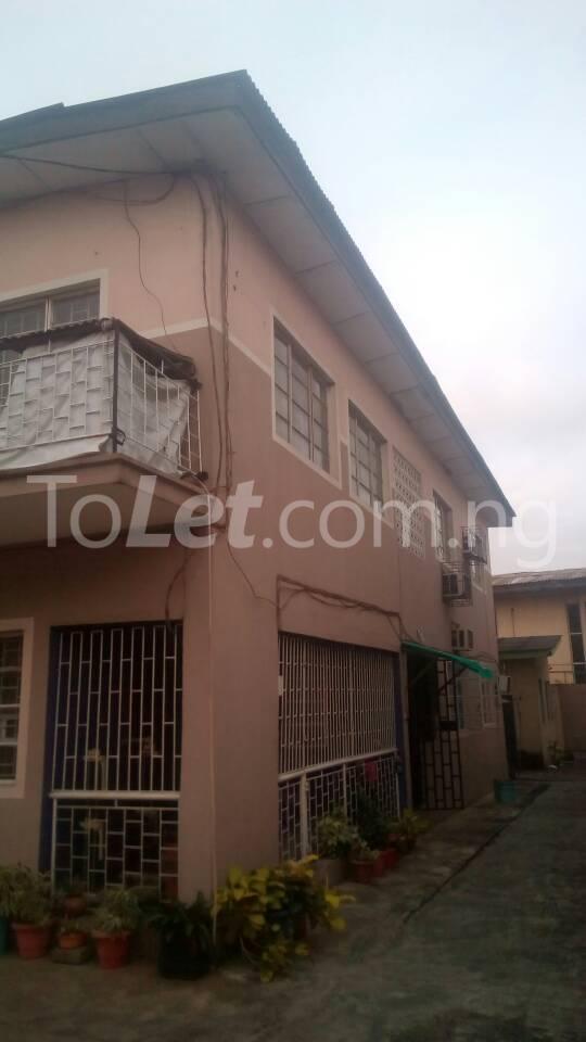 4 bedroom Flat / Apartment for rent 6 Akinfe Street Anthony Village Maryland Lagos