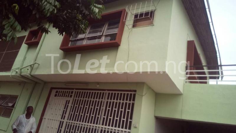 4 bedroom Flat / Apartment for rent Okunola Anna Estate Mende Maryland Lagos - 0