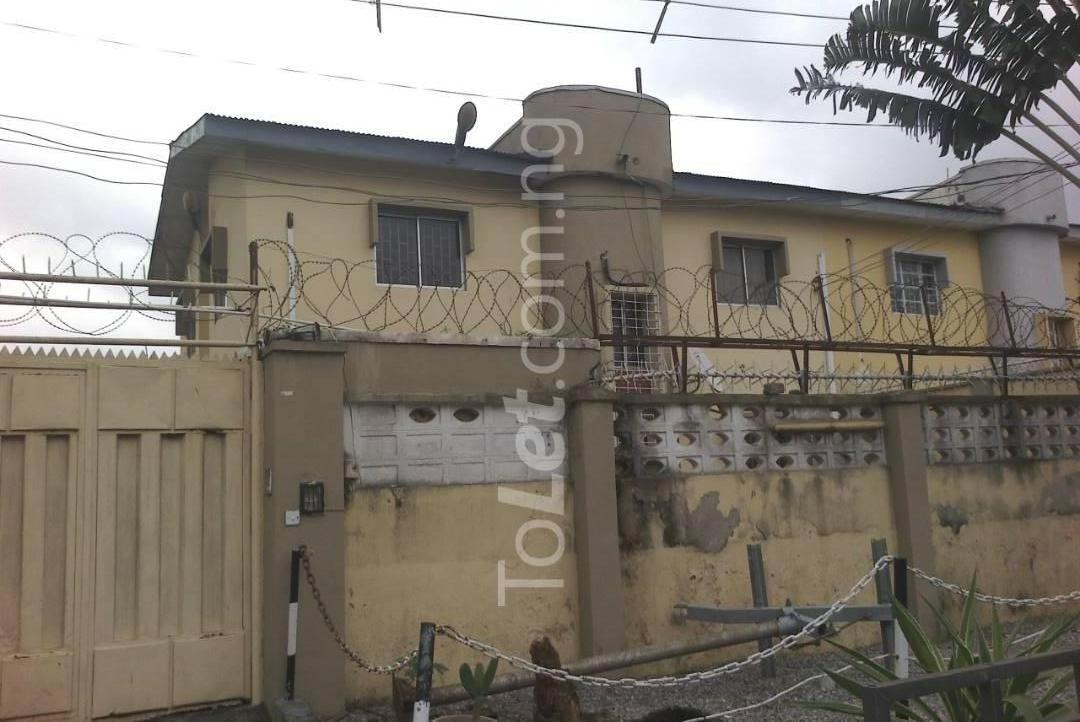 4 bedroom House for rent Close D Hill View Zone, Ogudu GRA Ogudu Lagos