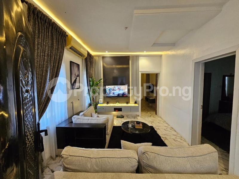 4 bedroom Flat / Apartment for shortlet Airport Road(Ikeja) Ikeja Lagos