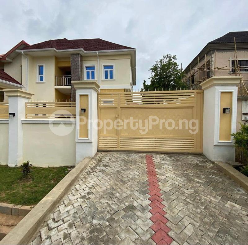 4 bedroom House for sale 3rd Avenue Gwarinpa Abuja
