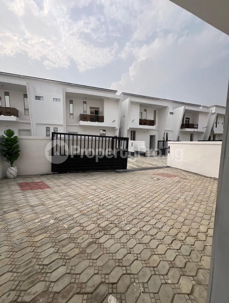 4 bedroom House for rent Ikota Lekki Lagos