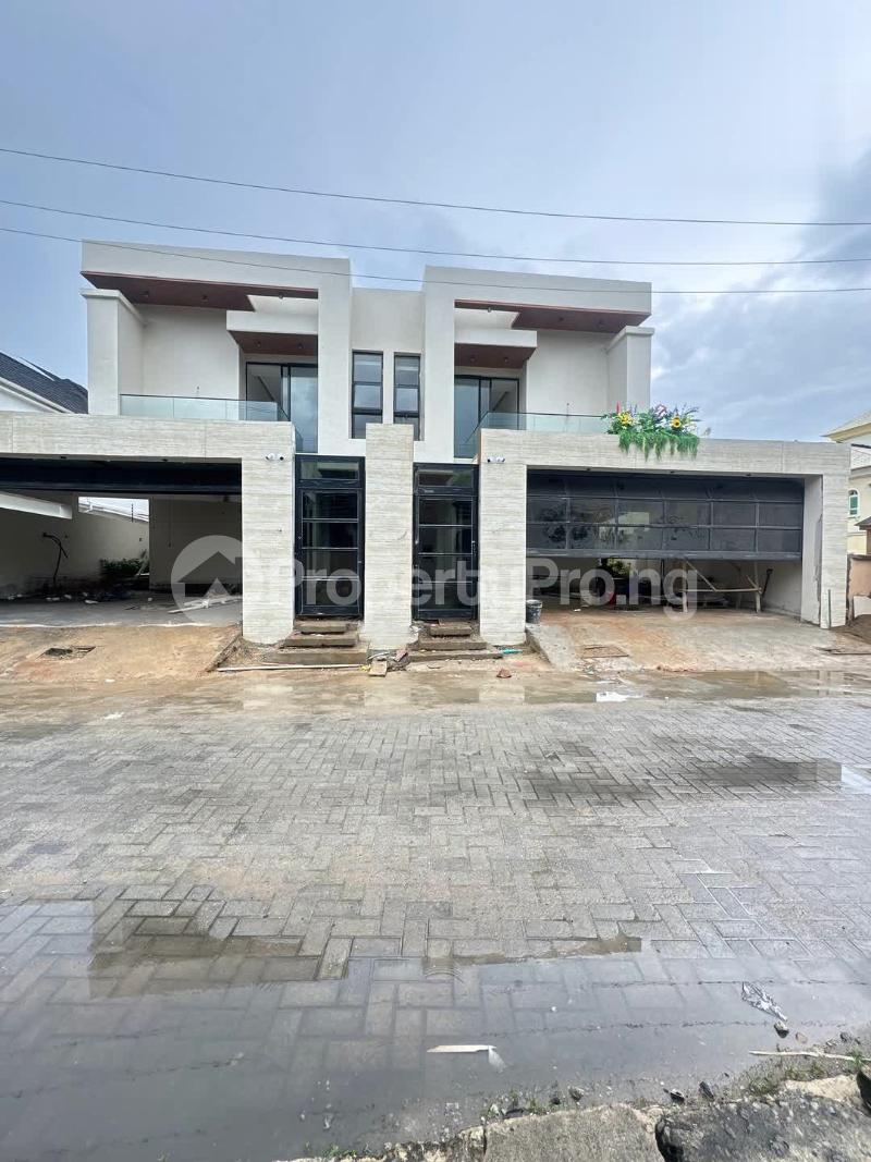 4 bedroom House for sale Ologolo Lekki Lagos