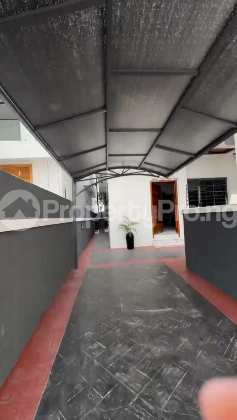 4 bedroom House for sale Chevron Lekki Lagos