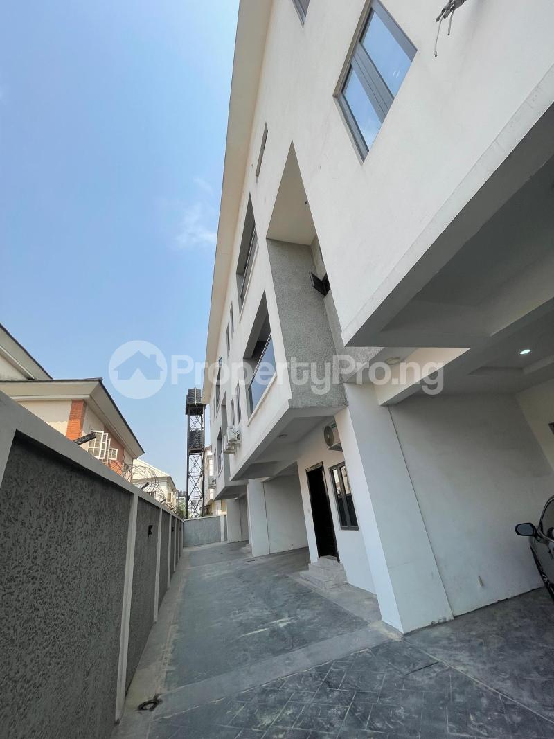 4 bedroom House for sale ONIRU Victoria Island Lagos