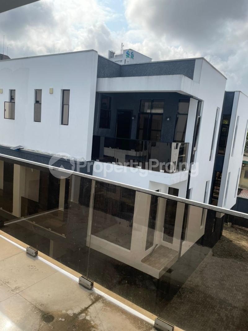 4 bedroom House for sale Victoria Island Lagos