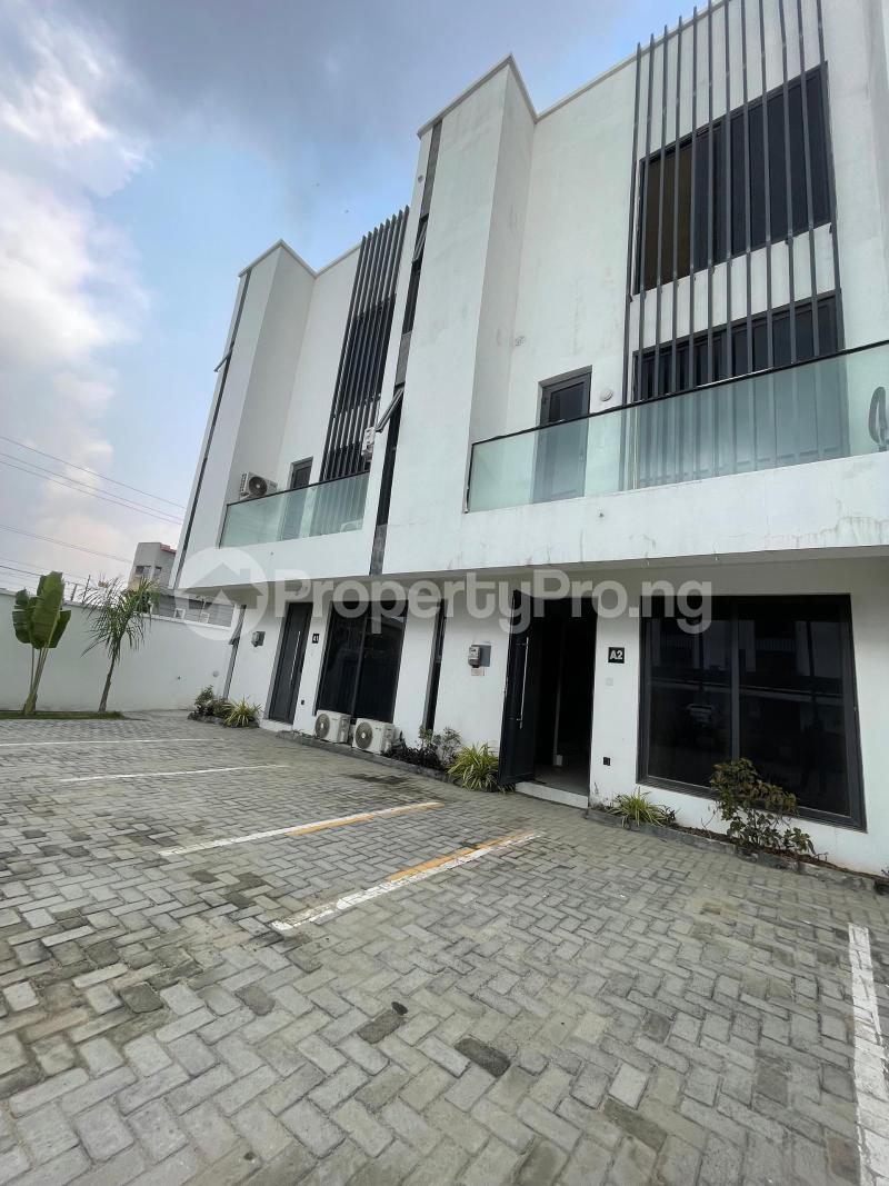 4 bedroom House for sale Ilasan Lekki Lagos
