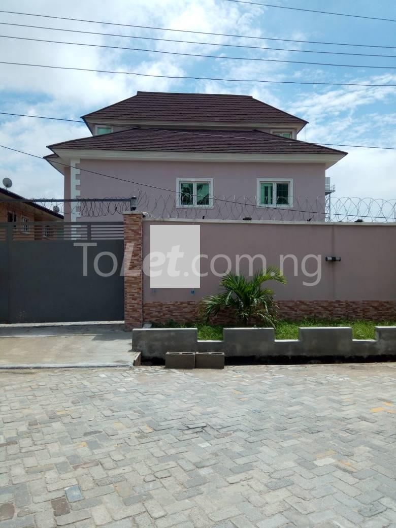 4 bedroom House for rent Chief Bamidele Eletu Avenue Osapa london Lekki Lagos