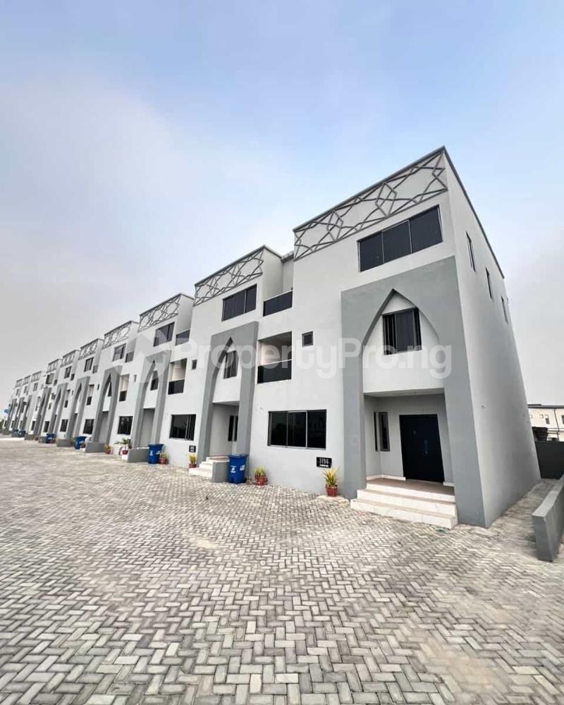 4 bedroom House for sale De Max Castle Estate, Orchid Road Orchid Lekki Lagos