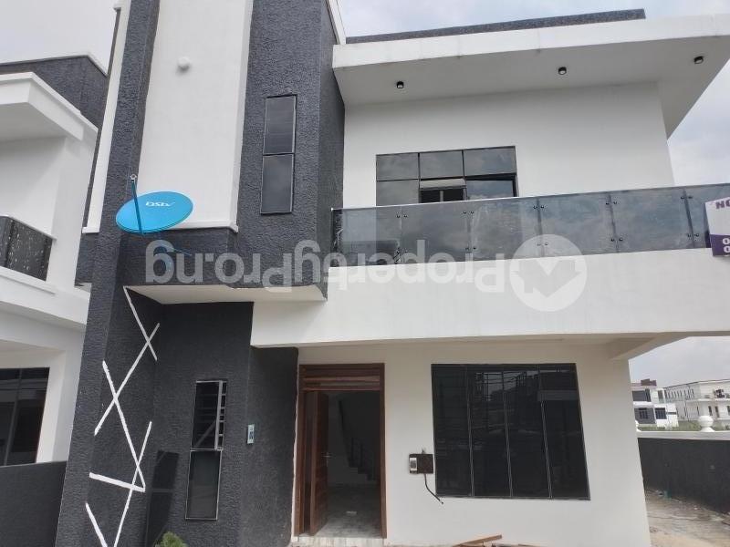 5 bedroom House for sale Orchid Road Lekki Lagos