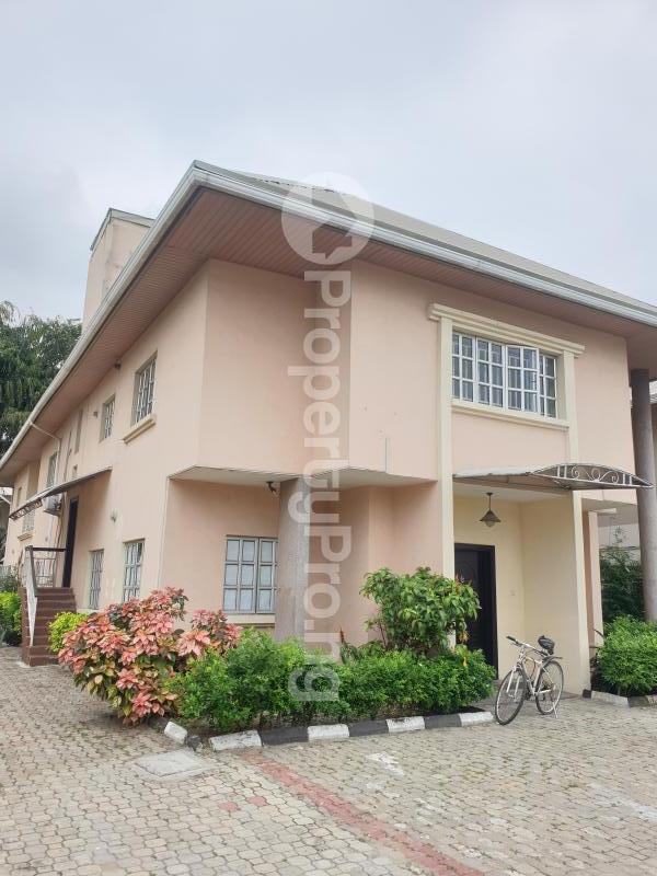 2 bedroom House for rent Ikoyi Lagos
