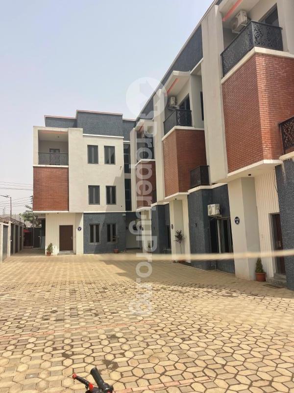 4 bedroom House for rent Jahi Gilmore, Very Close To Wuse 2,fct Jahi Abuja