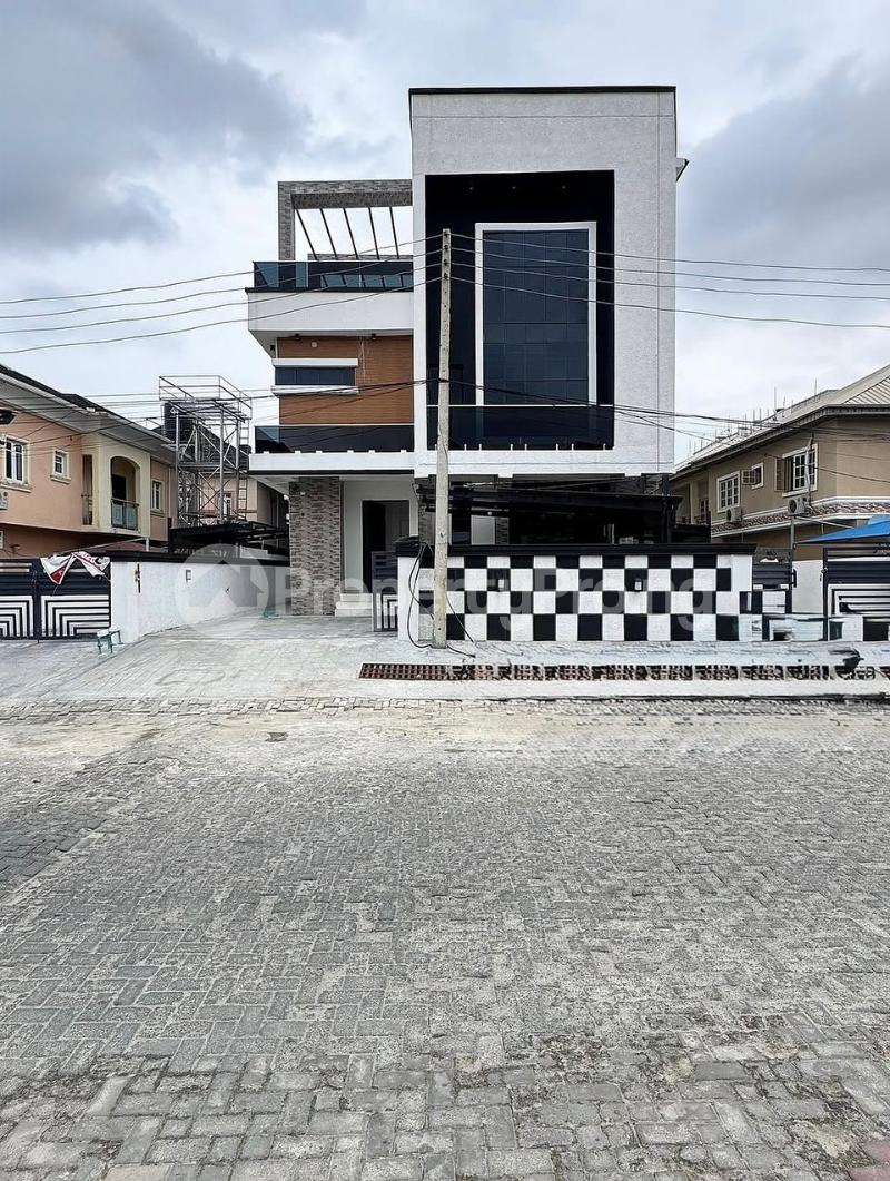 5 bedroom House for sale chevron Lekki Lagos