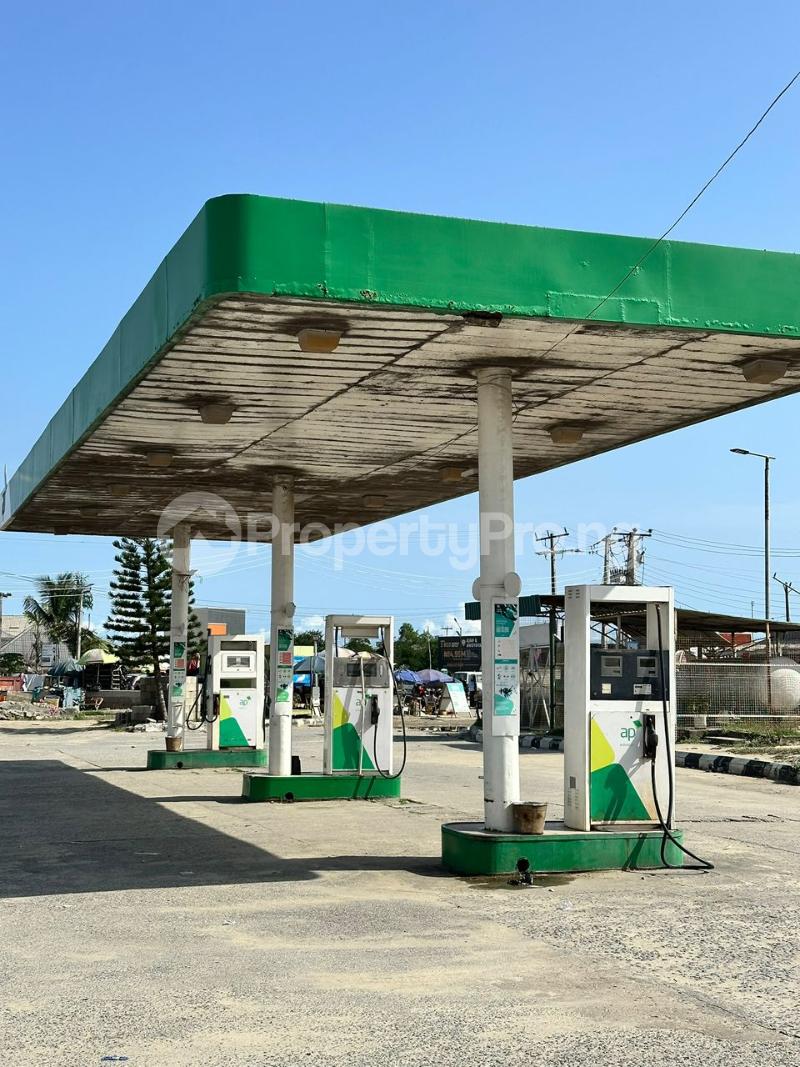 Commercial Property for rent Lakowe Ajah Lagos