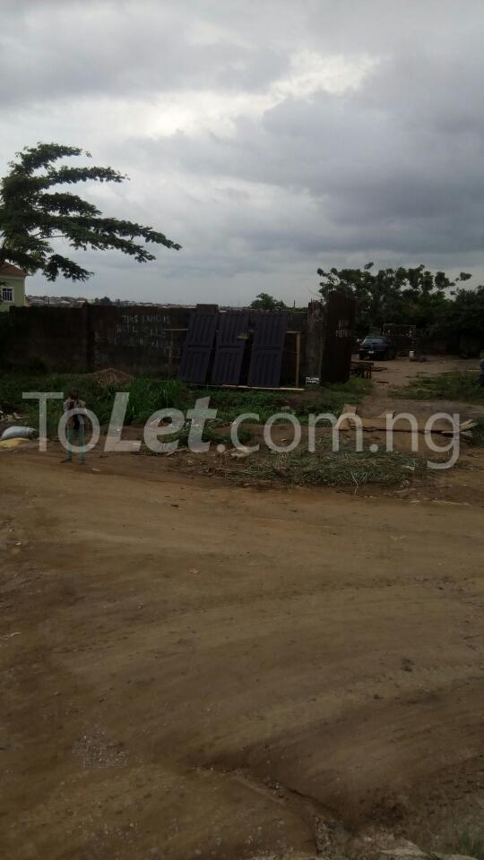 Land for sale Aso Rock B/stop, Bucknor Estate Bucknor Isolo Lagos