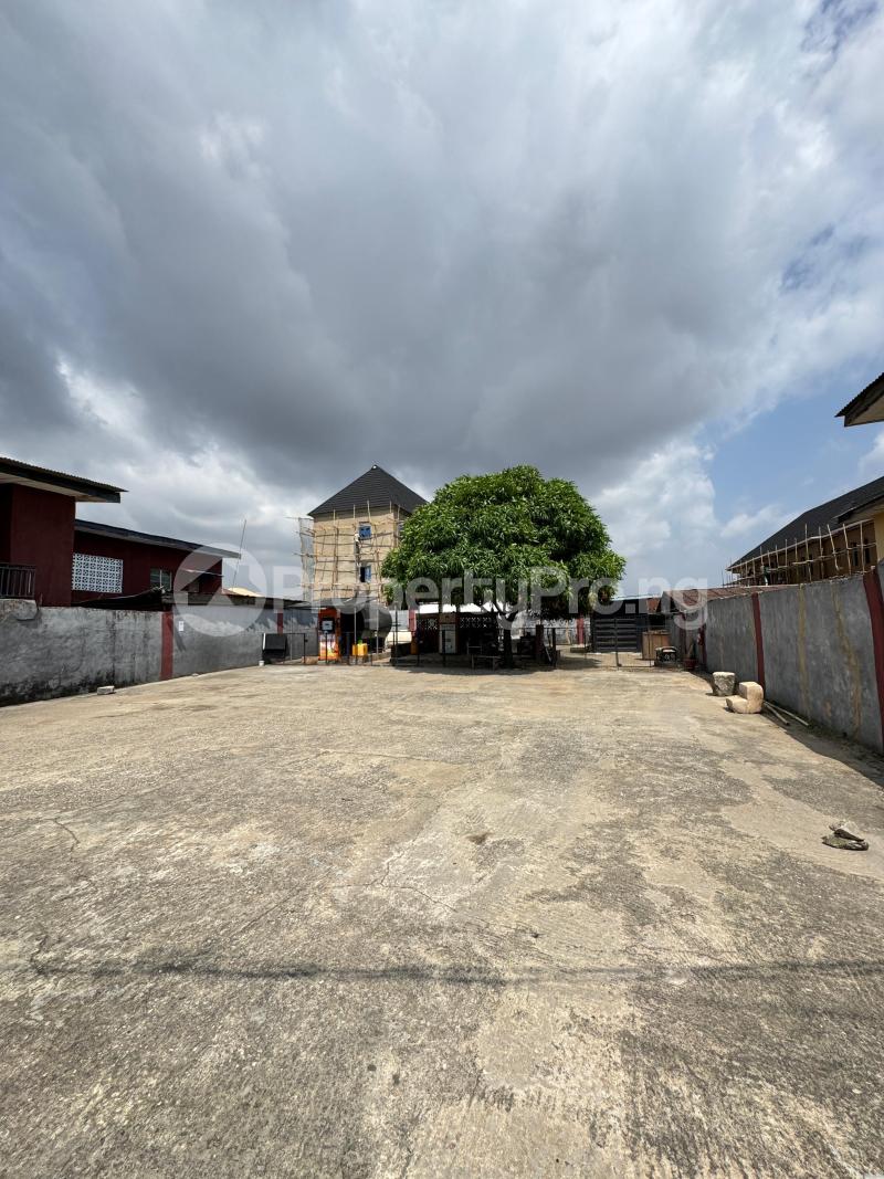Land for sale Off Adekunle Kuye Surulere Lagos