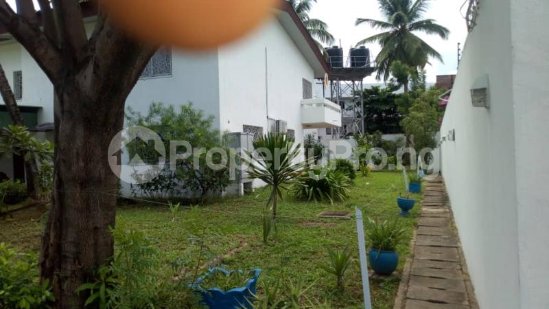 5 bedroom House for sale Tiamiyu Salvage Victoria Island Lagos