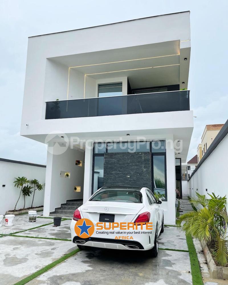 4 bedroom House for sale S Ajah Lagos