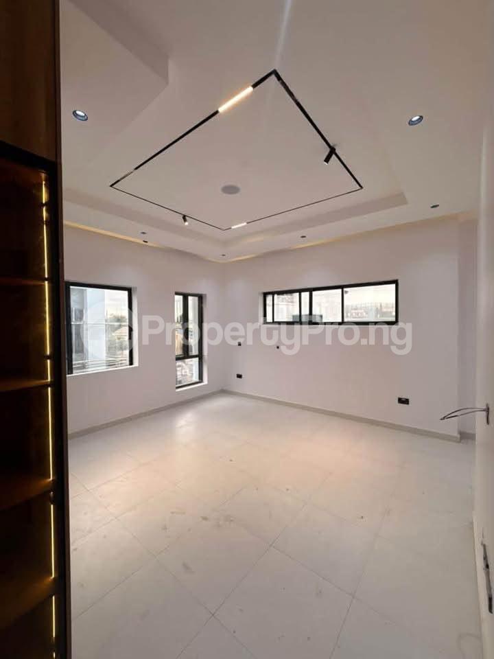 4 bedroom House for sale Maryland Lagos