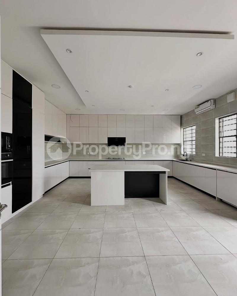 5 bedroom House for sale Cowrie Creek Estate Ikate Lekki Lagos