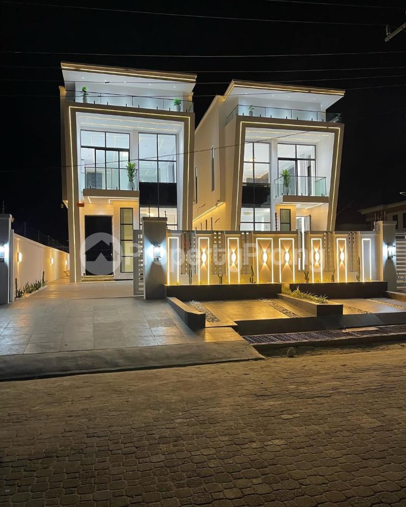 5 bedroom House for sale 2nd Toll Gate Ikota Lekki Lagos